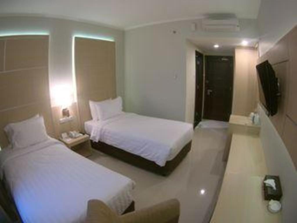 Horison Hotel Sukabumi Exterior photo